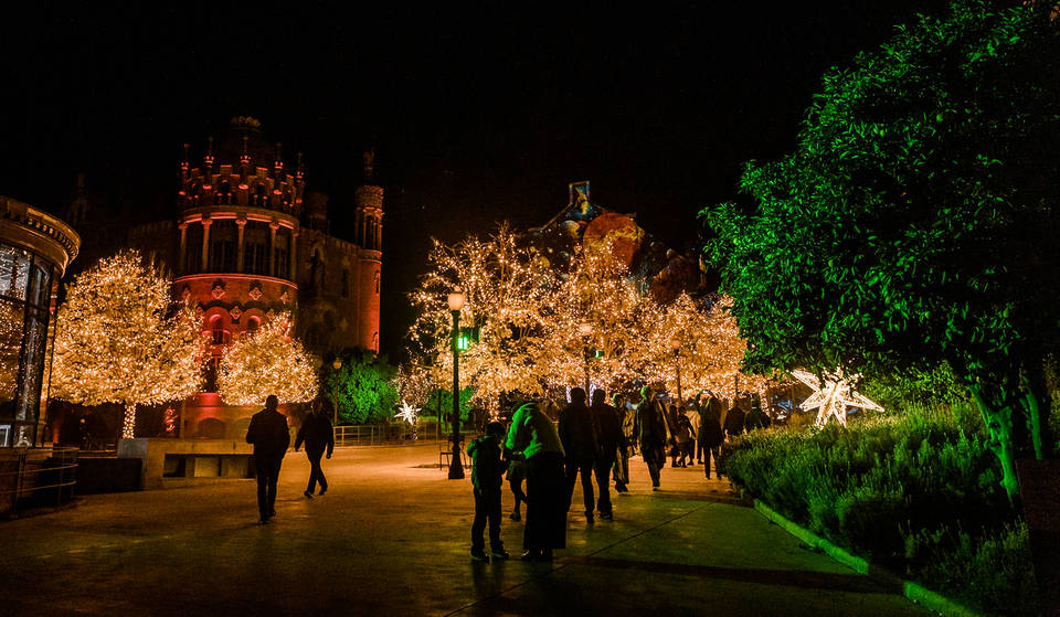 Le jardin de Noël moderniste au cœur de Barcelone : 1 500 mètres de parcours, 18 installations et le campement du roi Balthazar