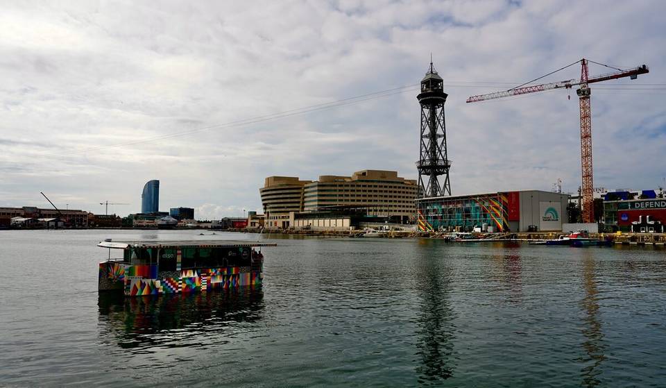 Der Boot-Bus, der für 1,9 € von der Rambla zum Strand fährt: Er ist elektrisch, leise und macht 5 Haltestellen rund um den Hafen, die es diesen Sommer zu entdecken gilt.