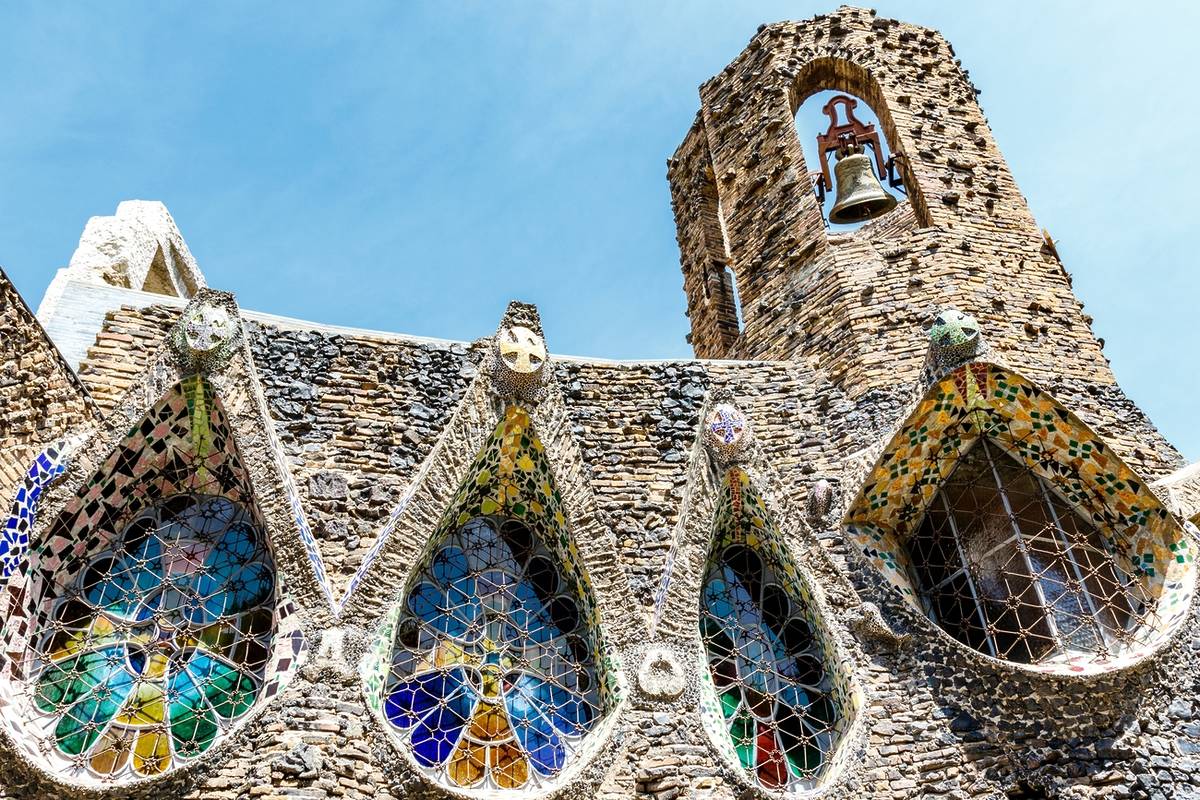 Exterior de la Cripta Gaudí