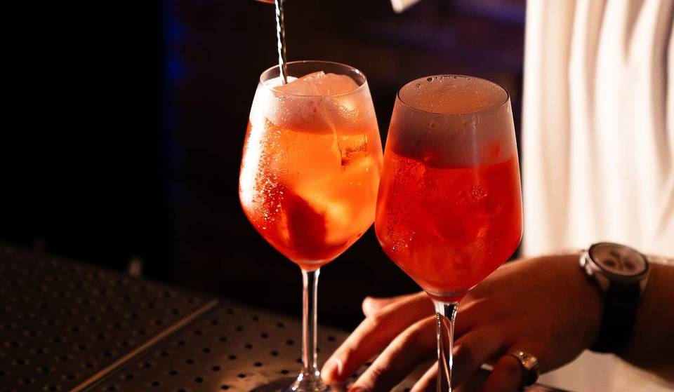 Cócteles gratis todo mayo solo si eres de Barcelona en esta coctelería clandestina del Born