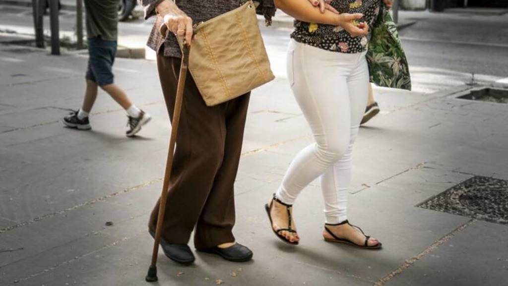 Nem sequer 3 horas livres por dia: as mulheres de Barcelona têm cada vez menos tempo fora do trabalho