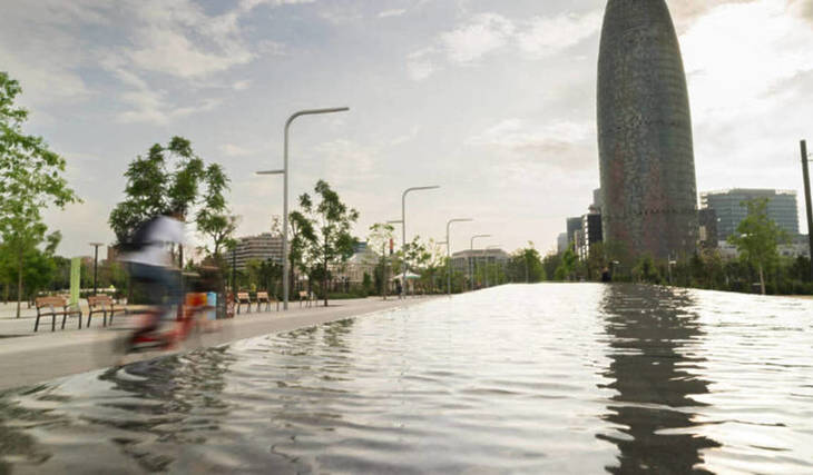 Closes the fountain turned into an improvised &#8220;swimming pool&#8221; of Glòries: the city council closes the Mirall d&#8217;Aigua