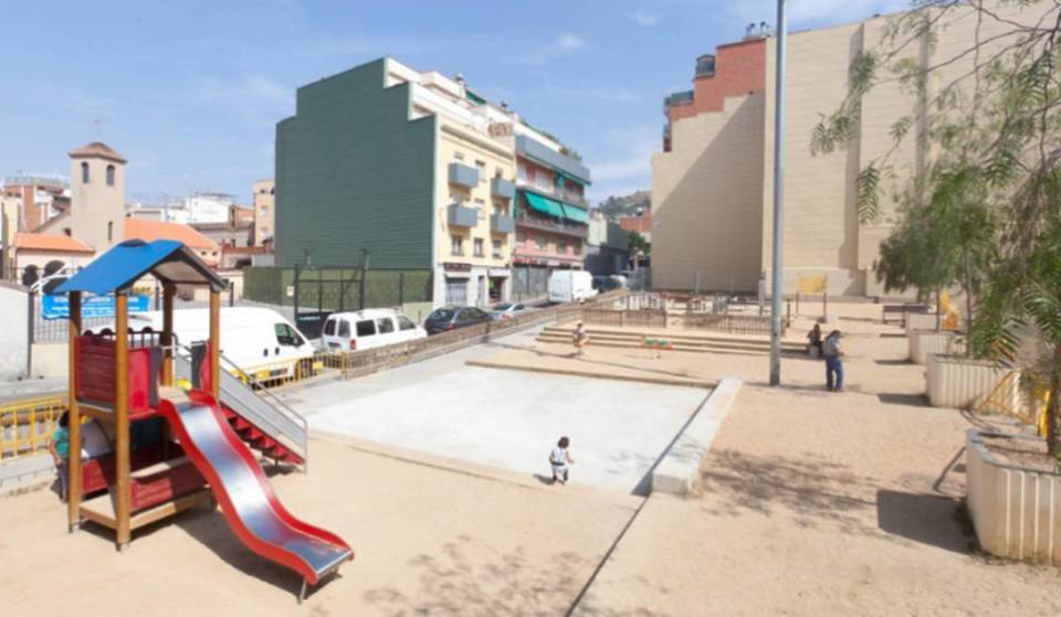 El Carmel inaugure la place de l&rsquo;Esvoranc en souvenir de la tragédie de la rue effondrée