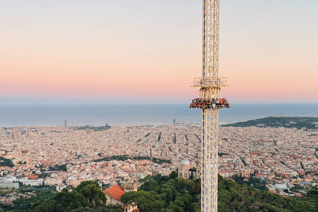 Get on this Tibidabo attraction for free this Tuesday only in Barcelona: who can go up without paying