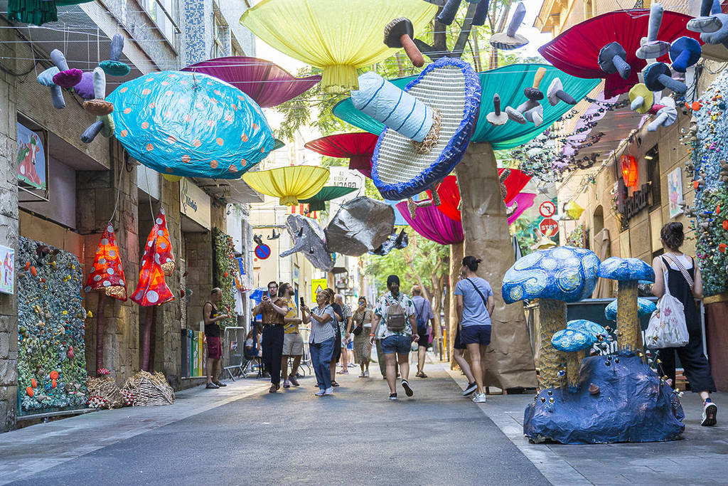 Fiestas de Gracia 2026: fechas, calles decoradas y programa de conciertos y actividades