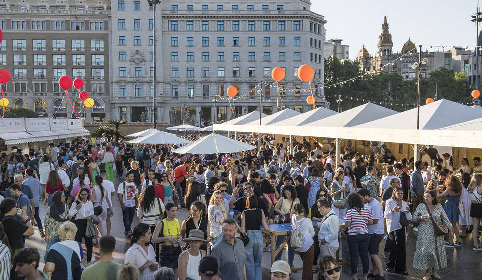 Es el gran festival de la comida callejera en Barcelona: 30 restaurantes, 6 pastelerías, 13 estrellas Michelin y tapas a 6€ en plena Plaça Catalunya este fin de semana