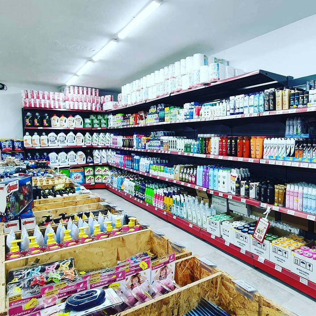 Il supermercato di liquidazione più economico di Spagna arriva a Barcellona: tortillas a 0,99 euro e pizze a 2,99 euro nel quartiere Eixample