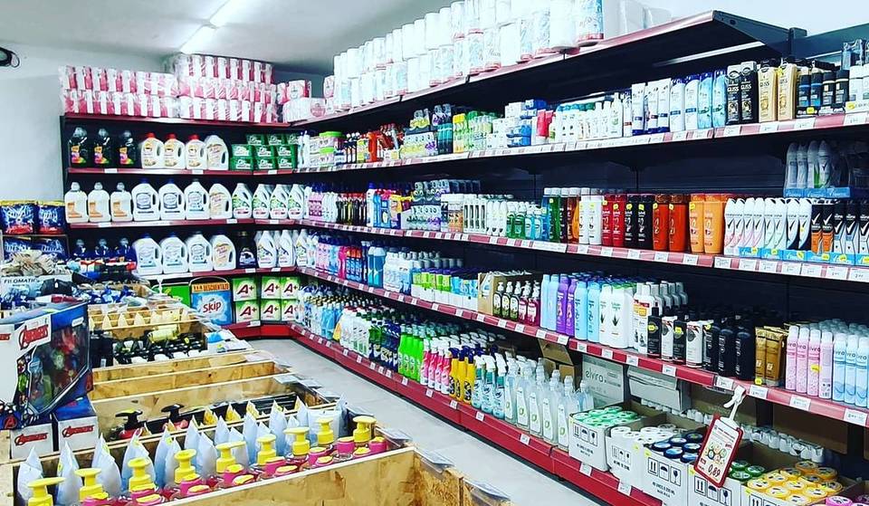 Il supermercato di liquidazione più economico di Spagna arriva a Barcellona: tortillas a 0,99 euro e pizze a 2,99 euro nel quartiere Eixample