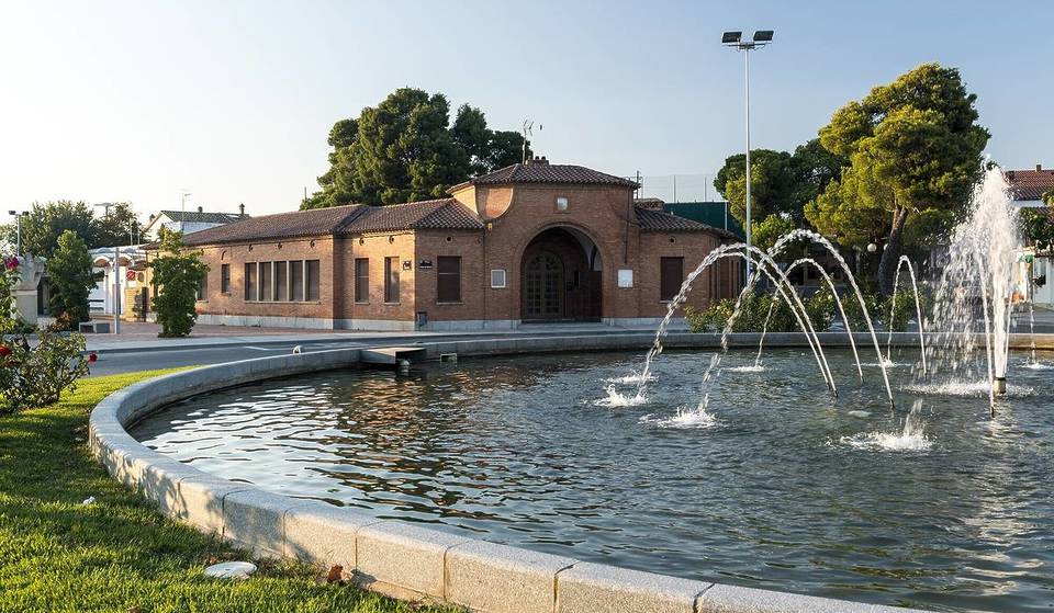 Il villaggio-vigneria modernista che Gaudí non ha voluto costruire: una fuga con degustazioni di vino, architettura gaudiniana e una cattedrale del vino di 150 metri