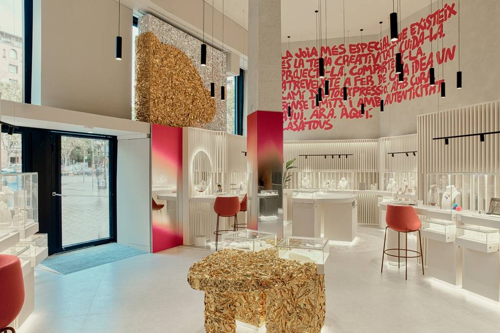 TOUS estrena ‘flagship’ en el corazón de Passeig de Gràcia con interesantes novedades