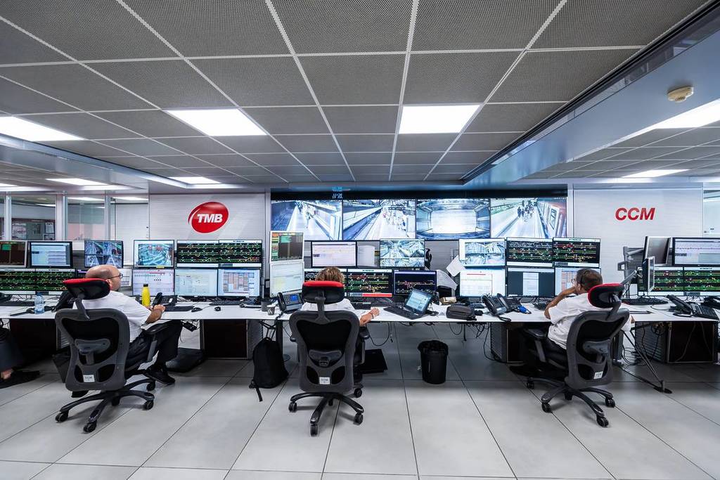 La metropolitana e gli autobus di Barcellona si fermano oggi: un minuto di silenzio per l’incidente ferroviario di Gelida.