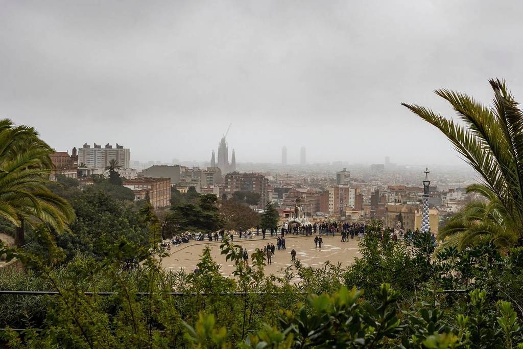 Allerta pioggia a Barcellona: giovedì chiusi i parchi della città