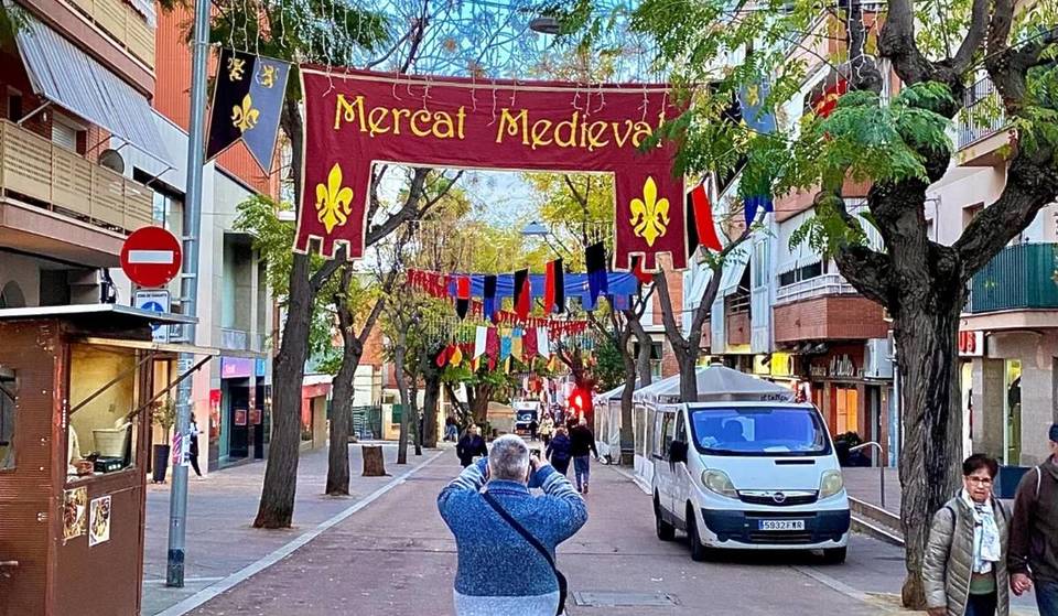 Come Vic, ma a 20 minuti da Barcellona: la fiera medievale con più di 100 bancarelle e un “campo” di birra artigianale che è il più grande dell’area metropolitana.