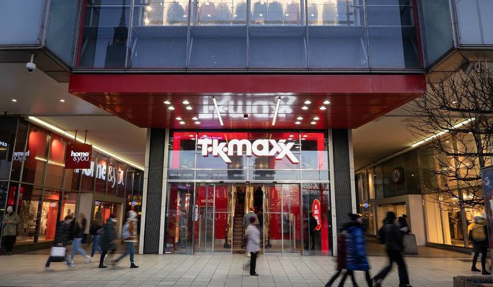 Das riesige britische Outlet kommt nach Barcelona mit Preisnachlässen von 60 %: Marken wie Gucci, Kenzo und Balenciaga.