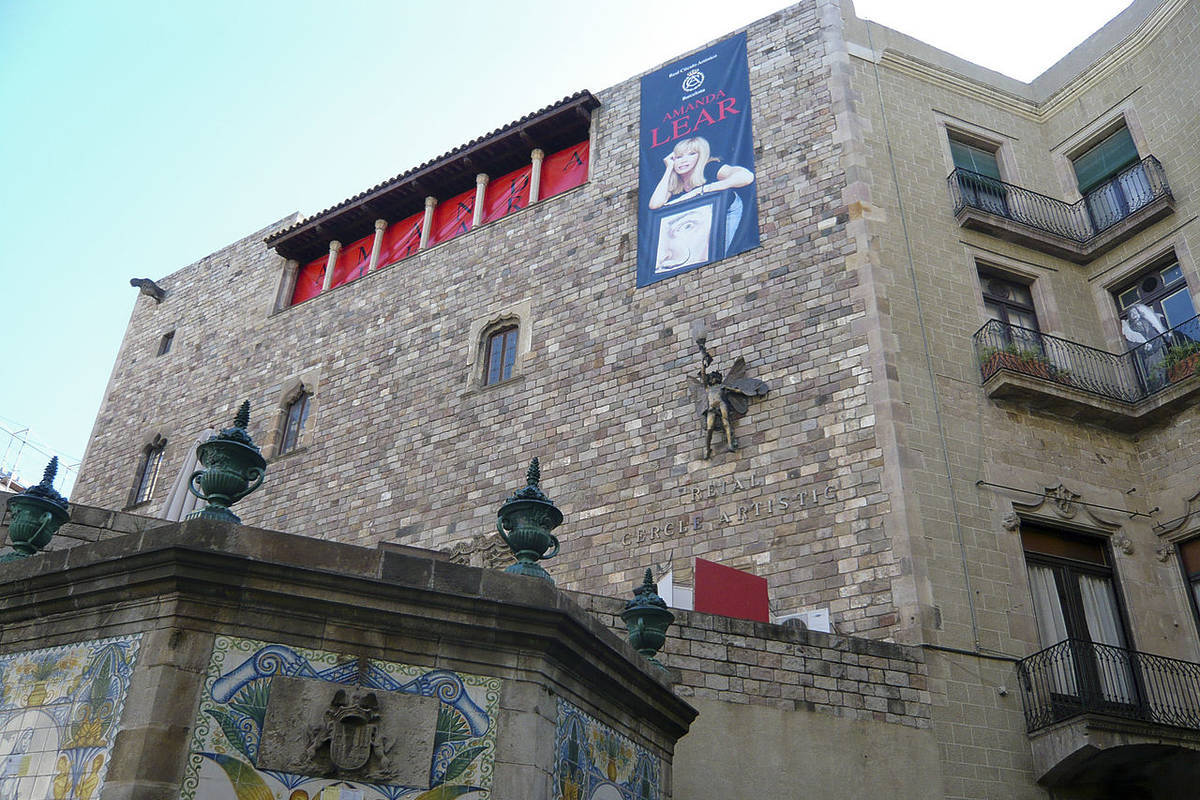 Fachada Real Círculo Artístico de Barcelona