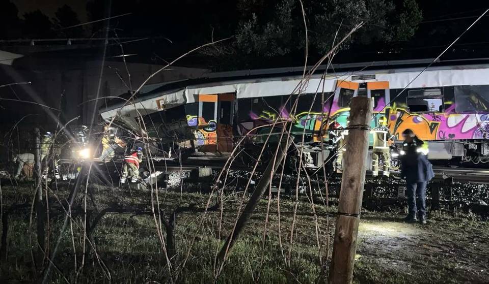 Todos os Rodalies na Catalunha suspensos depois do acidente de comboio em Gelida: alternativas por autocarro e estrada