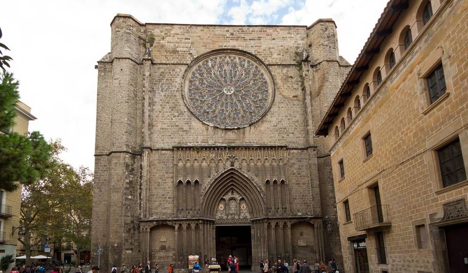 Santa Maria del Pi: la bella basílica del Gòtic que ha sobrevivido a guerras, incendios y terremotos durante casi 1000 años