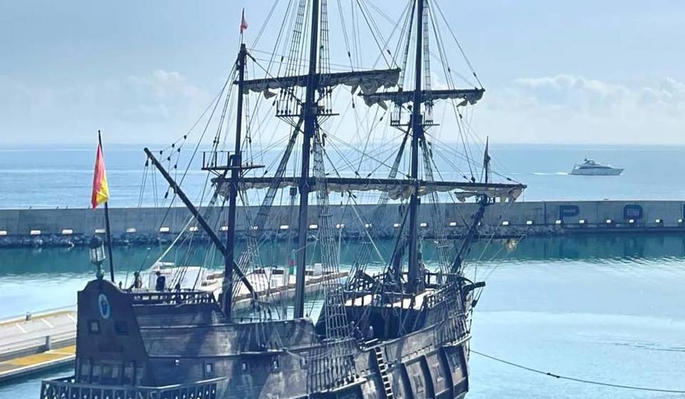 For 5 days only: the 16th-century pirate galleon that crossed the Pacific, weighing 500 tons, docks in Barcelona.