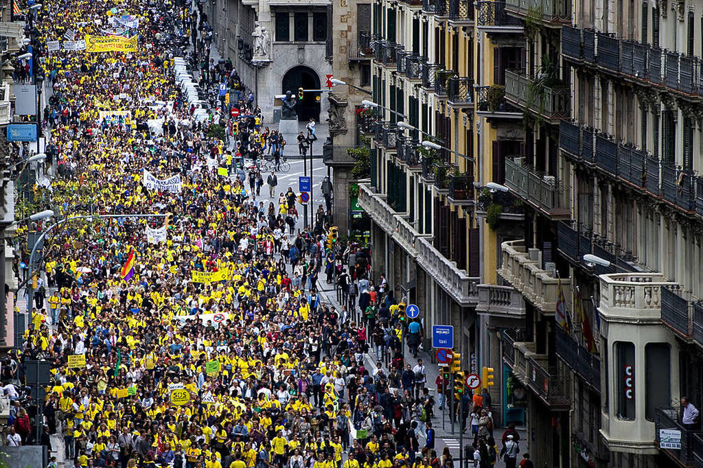 Accesos a Barcelona cortados por la vaga de profesoras: qué carreteras están afectadas