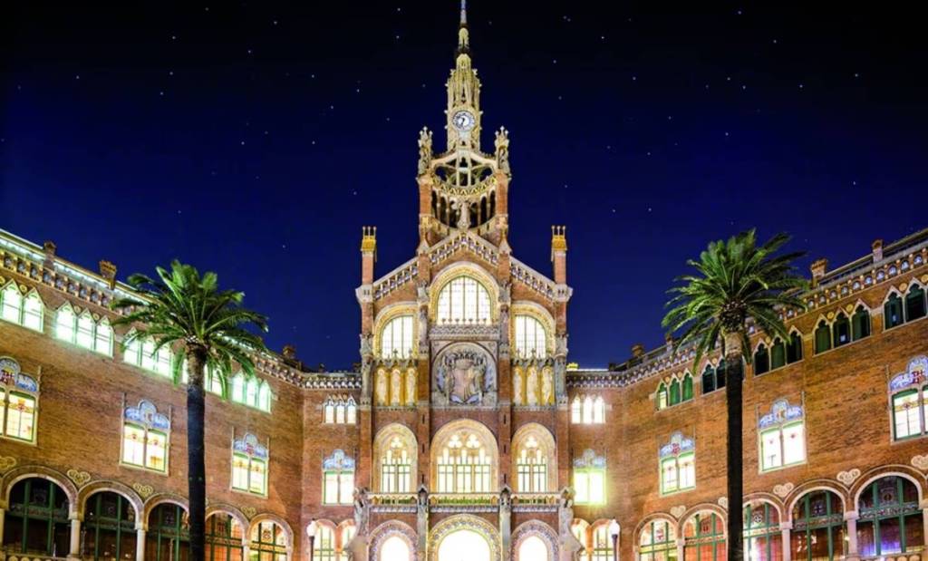 Barcelona’s former hospital, which will be open at night this summer: it’s a UNESCO World Heritage Site and will host classical music concerts