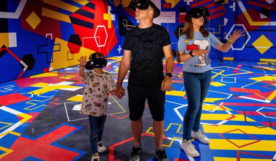 Dieses Virtual-Reality-Erlebnis lässt uns in die Rolle unseres Lieblingsspielers von Barça schlüpfen, während wir das Spotify Camp Nou nach Abschluss der Renovierungsarbeiten erkunden