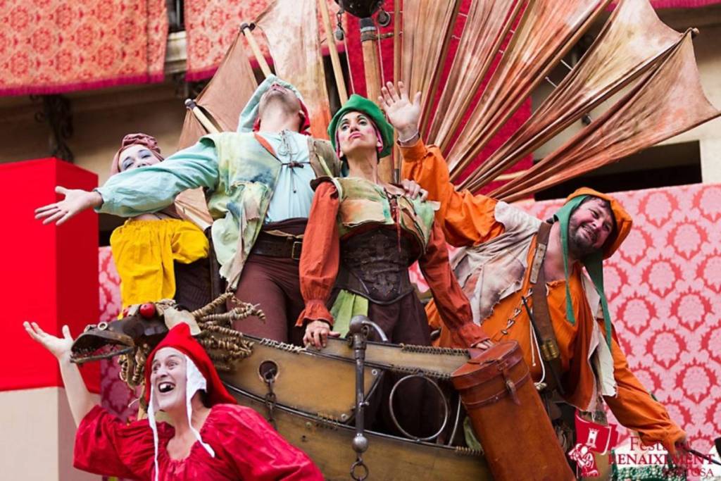 È come la Venezia delle maschere: la festa rinascimentale tra le mura medievali, con un percorso gastronomico, 3.000 figuranti e attività gratuite questo fine settimana