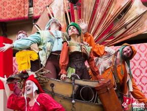 È come la Venezia delle maschere: la festa rinascimentale tra le mura medievali, con un percorso gastronomico, 3.000 figuranti e attività gratuite questo fine settimana