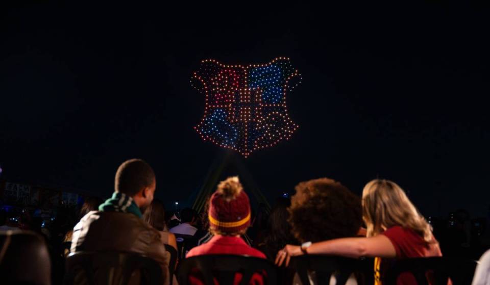 On September 1, Hogwarts students began their magic classes: this show featuring 1,200 drones pays tribute to this moment and the major milestones from the Harry Potter™ movies