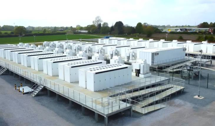 Vaarwel stroomuitval: Catalonië bouwt zijn eerste ‘anti-stroomuitval’-parken met zonnepanelen