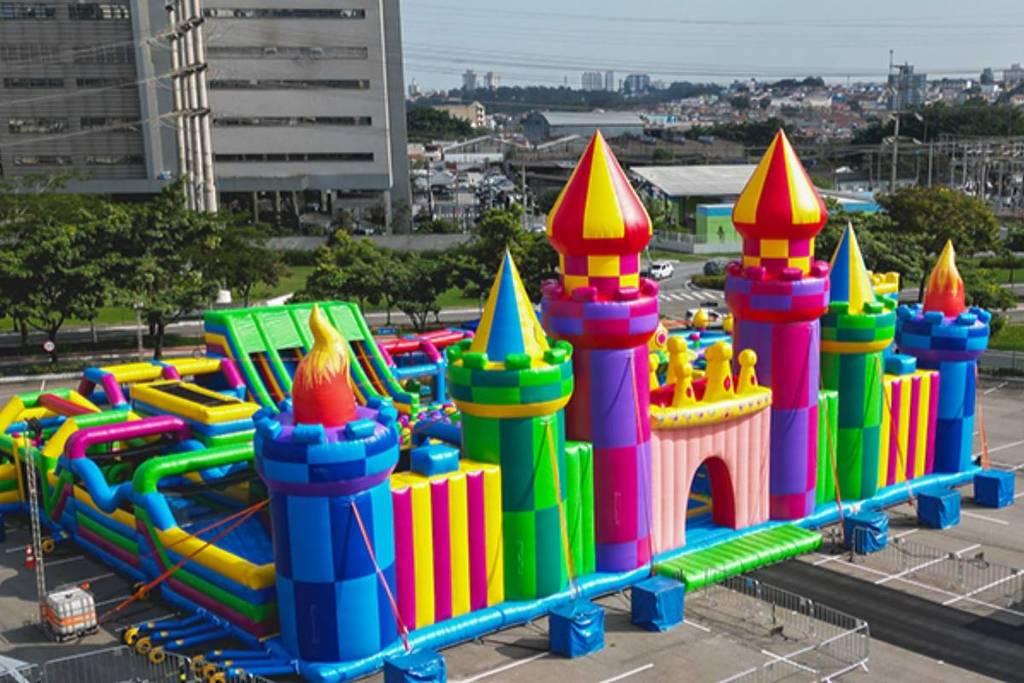 jump around parque de infláveis em bh