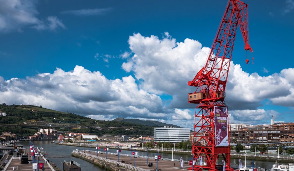 Grúa Carola: herencia del pasado industrial de la Villa