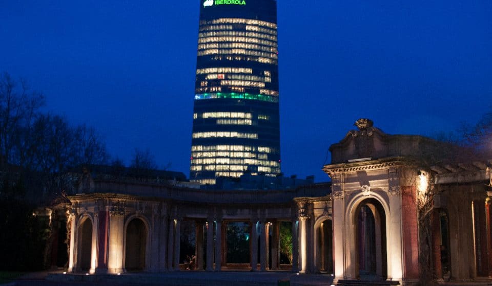 La Torre Iberdrola: 10 años de vida para uno de los 10 edificios más altos del país