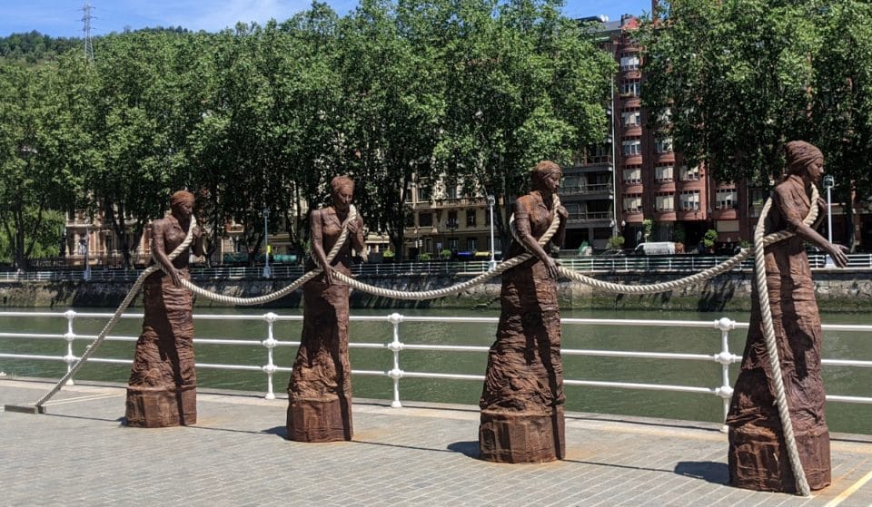 Las sirgueras: una dura y precaria vida al servicio de la ría