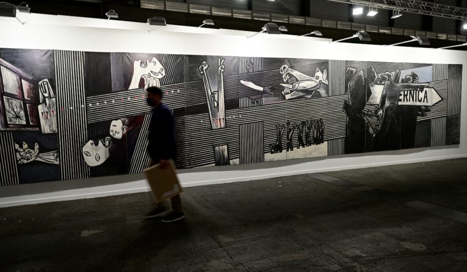 El «Guernica» de Ibarrola ya está en el Museo de Bellas Artes de Bilbao