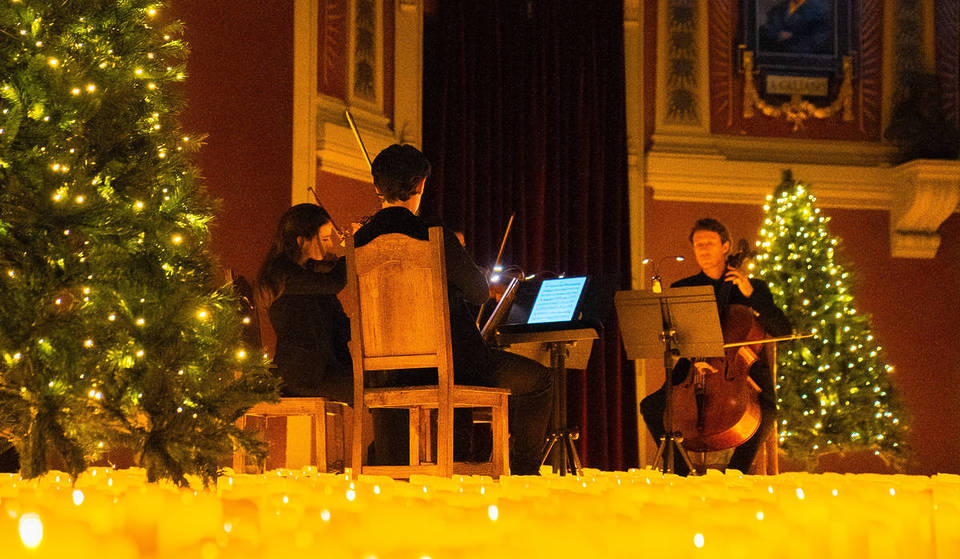 El plan navideño en Bilbao que no es ver luces en la calle: música clásica, villancicos y miles de velas
