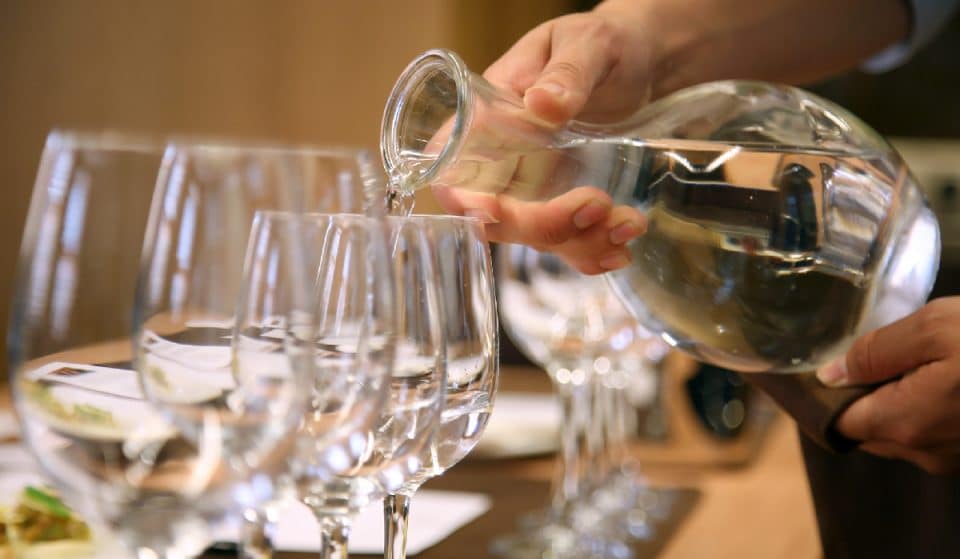 Bares y restaurantes, obligados a ofrecer agua del grifo gratis