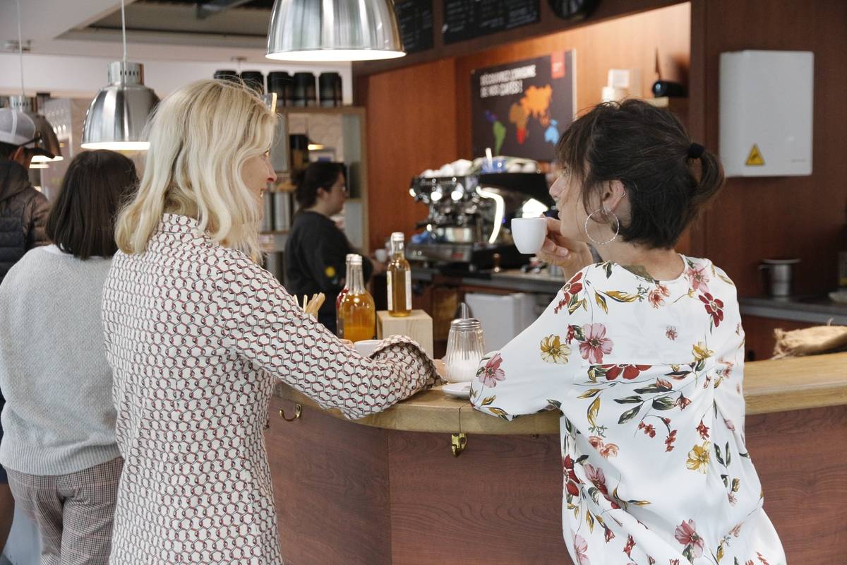 Café Brûlerie Royale en el mercado Halles de Pau