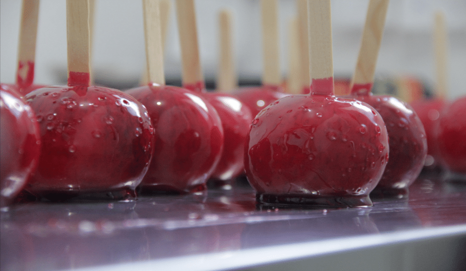 Saint-Valentin : la recette simplissime des pommes d&rsquo;amour !