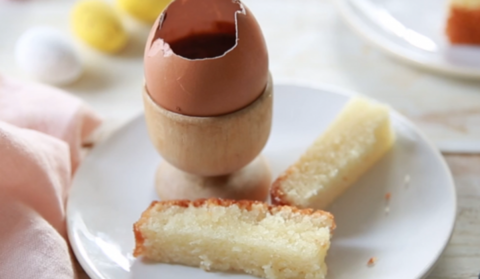Recette : oeufs coque en chocolat et mouillettes financiers !