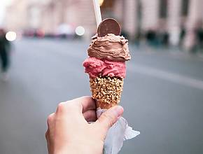 Sorbets fruités et crèmes glacées gourmandes : où déguster les meilleures glaces artisanales à Bordeaux ?