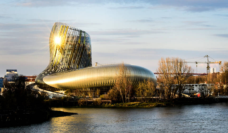À Bordeaux, ces lieux brillent sous la lumière de milliers de bougies, à l&rsquo;image d&rsquo;une scène de film