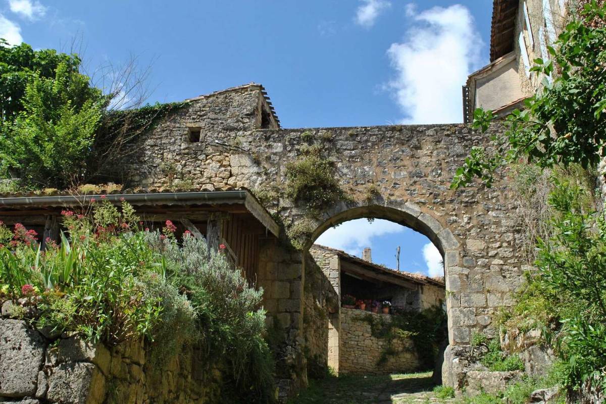 Castelmoron d'Albret en Gironde, plus petit village de France