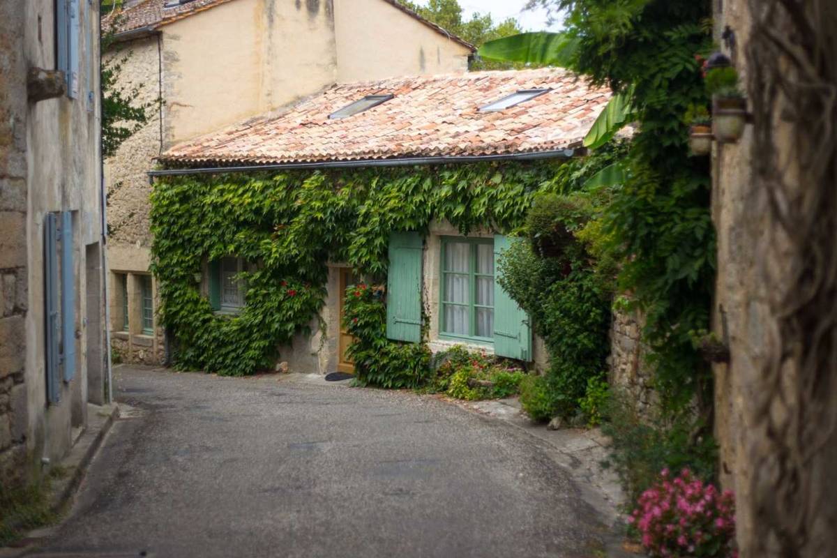 Castelmoron d'Albret en Gironde, plus petit village de France