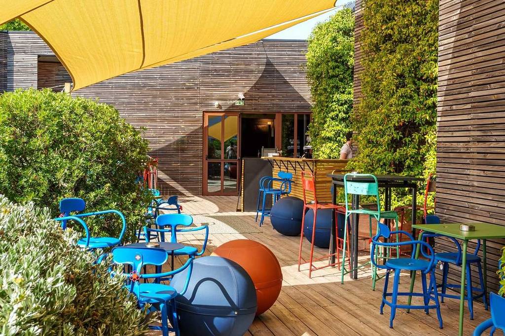 Rooftop of the Hôtel La Zoologie in Bordeaux