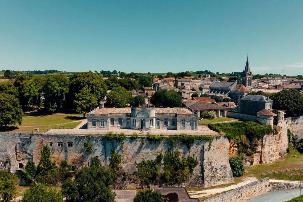 Village médiéval Bourg Bordeaux