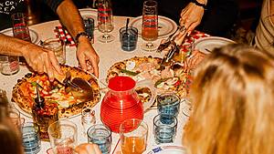 Bordeaux’s biggest all-you-can-eat buffet opens: just a stone’s throw from the Place des Quinconces for a Brique House menu for under €20.