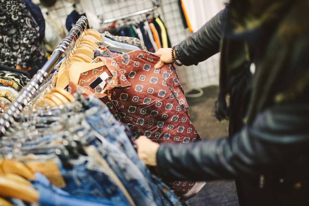 Vente de vêtements et accessoires de grandes marques à petits prix à Bordeaux