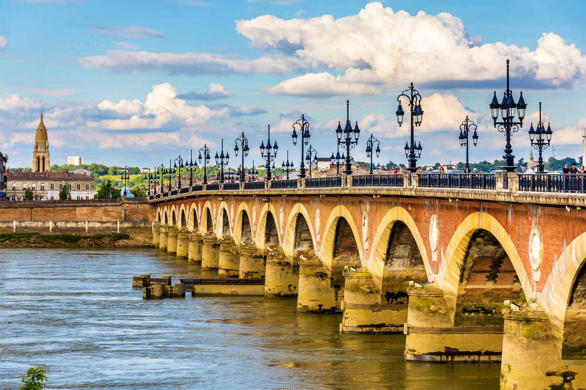 Pont de Pierre de Bordeaux