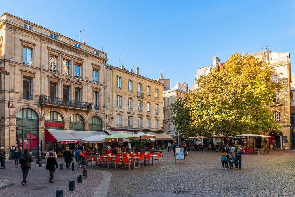 Place Saint-Pierre de Bordeaux