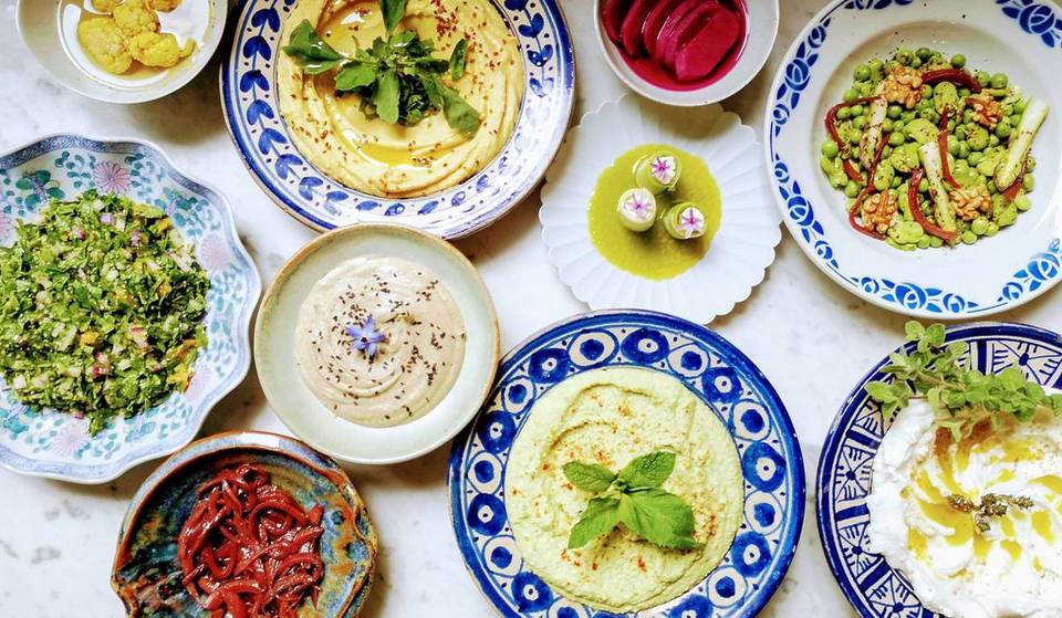 À Bordeaux, ce restaurant recommandé par le Guide Michelin séduit avec son menu à 26€ et une cuisine méditerranéenne aux inspirations du Moyen-Orient